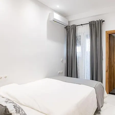 Apartment Spacious And Modern Flat At Koukaki, Near Acropolis *